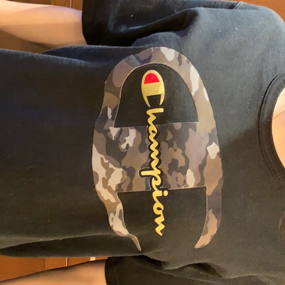 Black Champion t-shirt - Picture 3 of 5